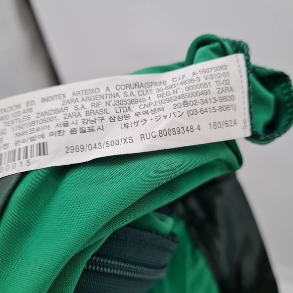 Zara green faux leather pleated maxi skirt size XS. - Picture 5 of 7